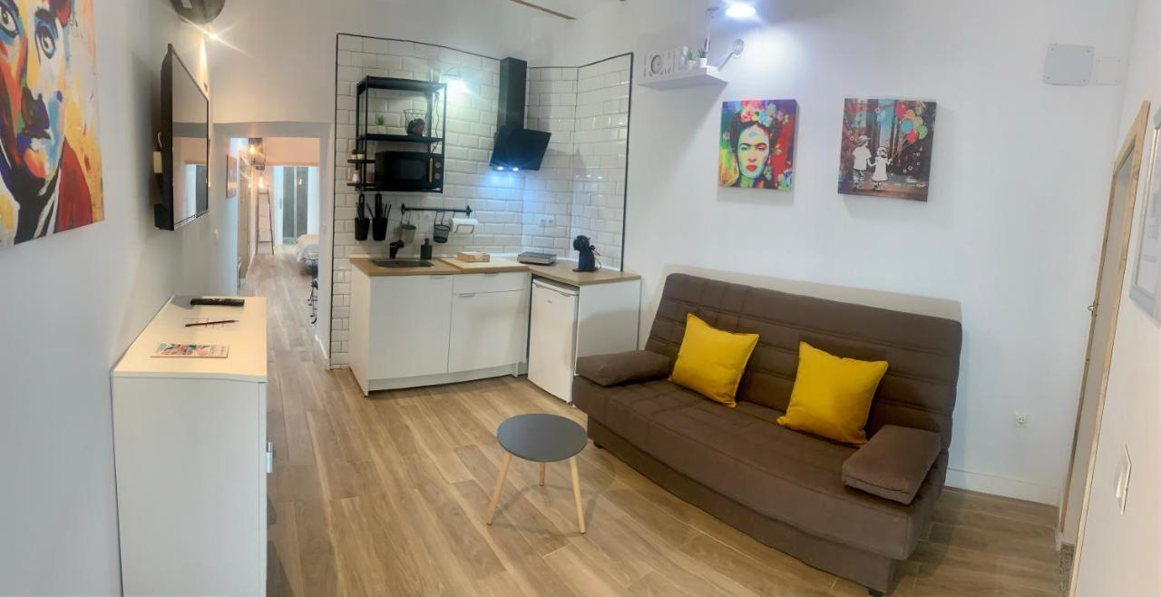 Casa Via De La Plata Appartement Caces Buitenkant foto